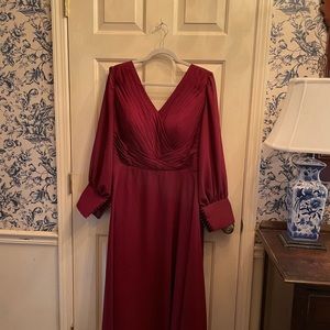 NWT Lovely WINE Mother of the Bride Groom Dress